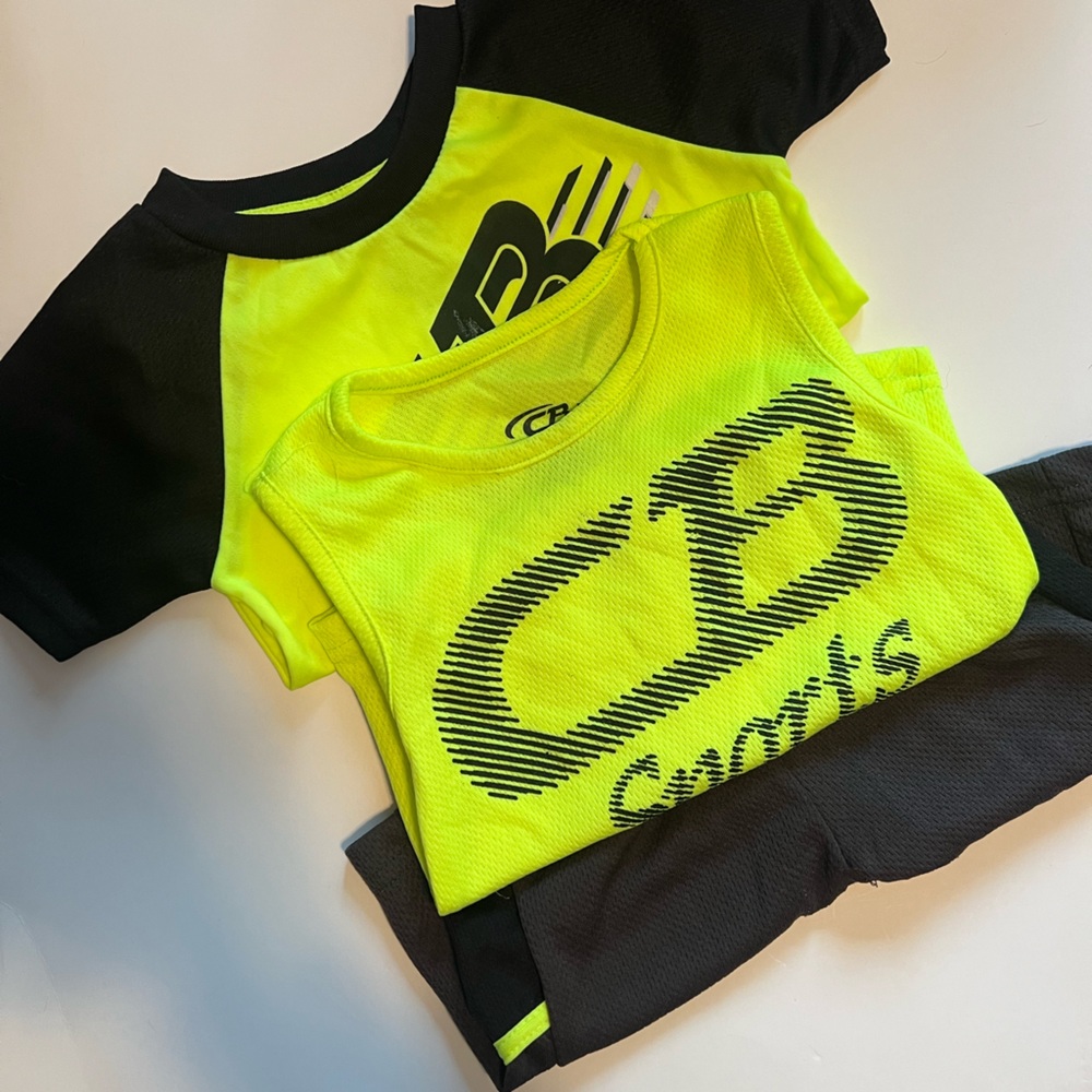 CB Athletic 3 Piece Top & Shorts Set Toddler Boy 2T